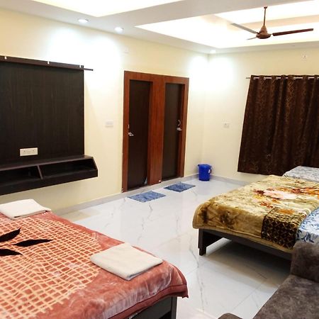 Kaka Guest House Ayodhya Εξωτερικό φωτογραφία
