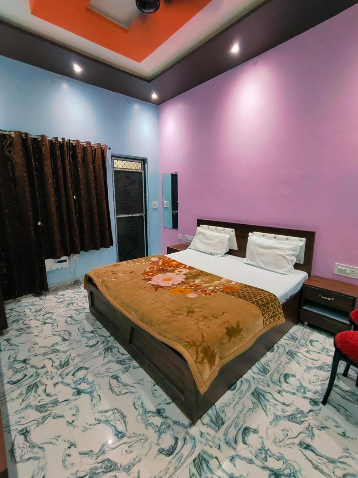 Kaka Guest House Ayodhya Εξωτερικό φωτογραφία
