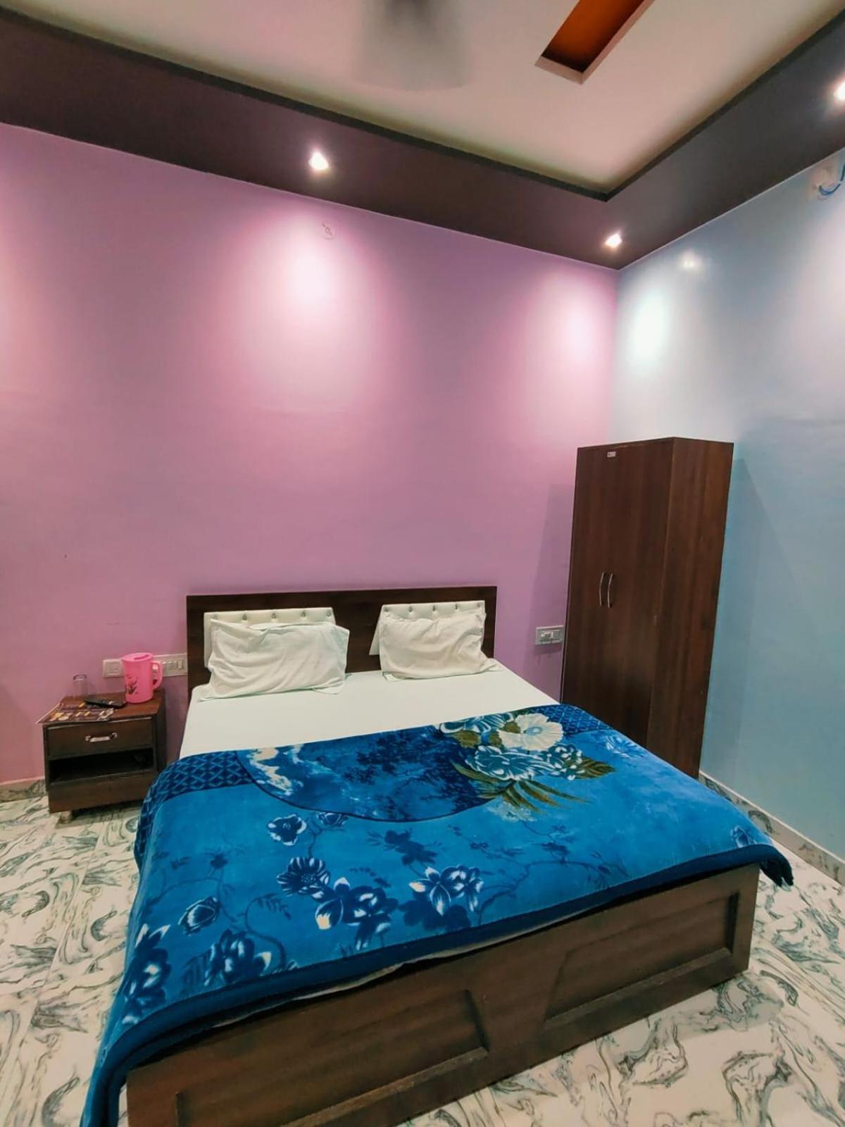 Kaka Guest House Ayodhya Εξωτερικό φωτογραφία