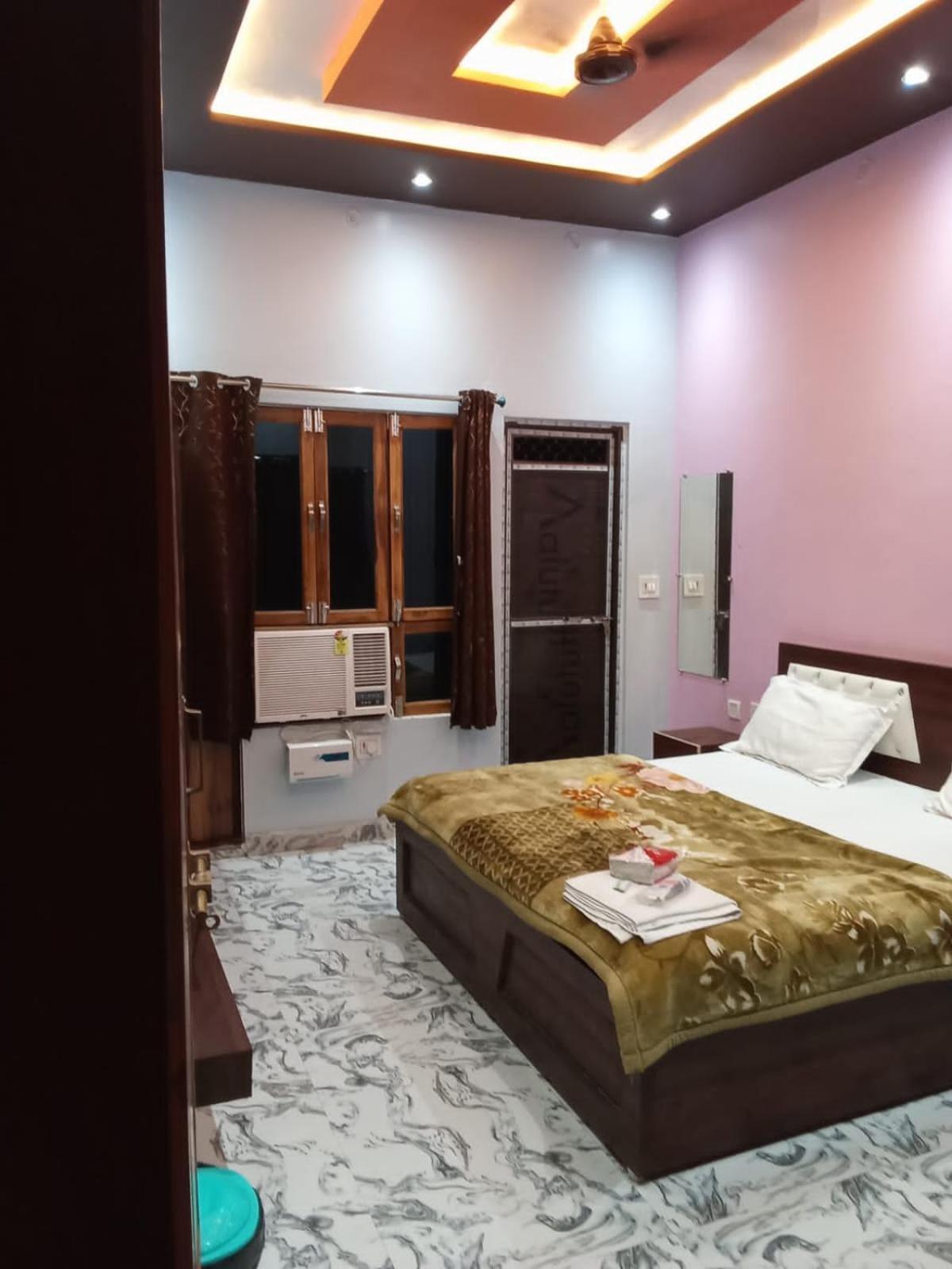 Kaka Guest House Ayodhya Εξωτερικό φωτογραφία