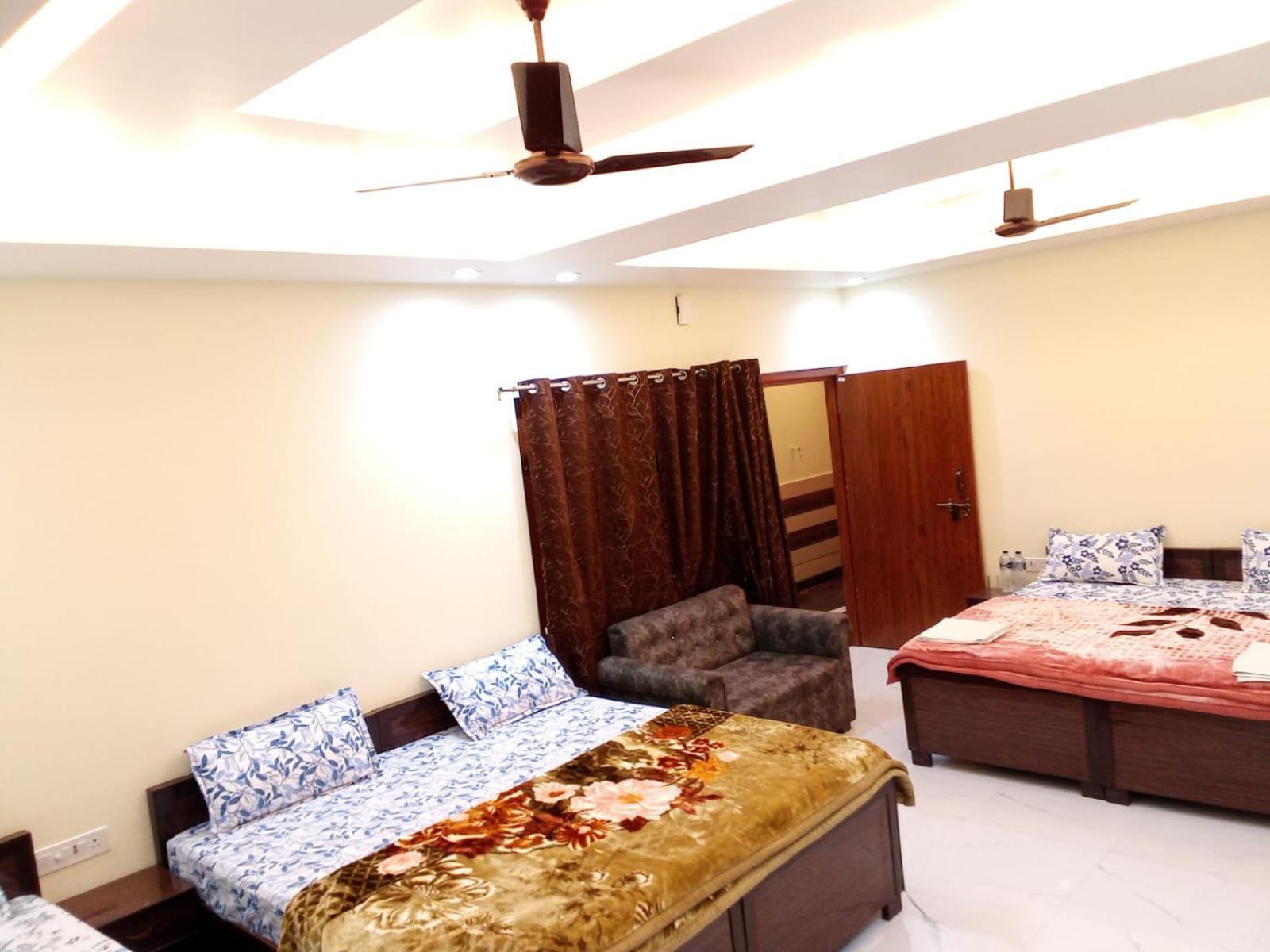 Kaka Guest House Ayodhya Εξωτερικό φωτογραφία